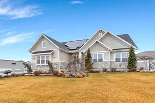 9903 N Lippizan Way E, Eagle Mountain, UT 84005 - Photo 2