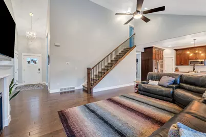 9903 N Lippizan Way E, Eagle Mountain, UT 84005 - Photo 22