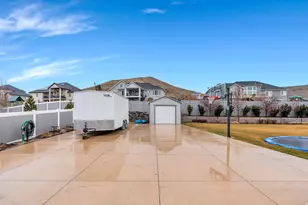 9903 N Lippizan Way E, Eagle Mountain, UT 84005 - Photo 46
