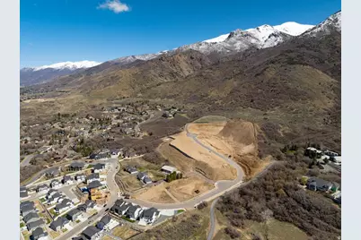 1423 N Stone House E #403, Kaysville, UT 84037 - Photo 6