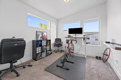 1010 W Rooftop Dr, Midvale, UT 84047 - Photo 12