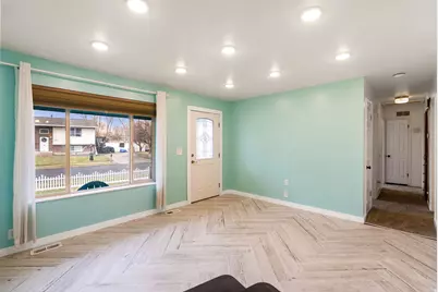 1320 Country Manor Dr, Logan, UT 84321 - Photo 6