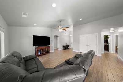 1133 N 100 W, Hurricane, UT 84737 - Photo 8