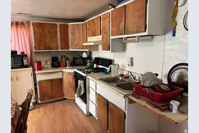220 W Main St, Myton, UT 84052 - Photo 2