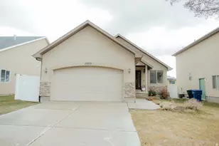 13213 S Eagle Peak Dr, Herriman, UT 84096 - Photo 2