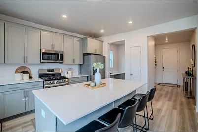 2517 N Velvet Moon Dr, Saratoga Springs, UT 84045 - Photo 8