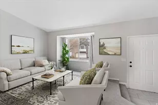 889 S Clover Cir, Ogden, UT 84404 - Photo 4