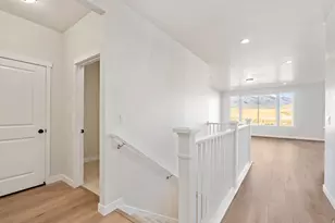 6977 W Farnsworth Peak Dr S, West Jordan, UT 84081 - Photo 4