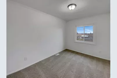 5773 S 3850 W, Roy, UT 84067 - Photo 10