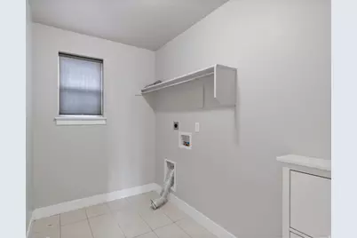 1156 W Zenith Cir, Saratoga Springs, UT 84045 - Photo 14