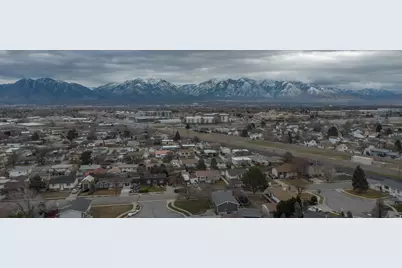 3887 W 8700 S, West Jordan, UT 84088 - Photo 28