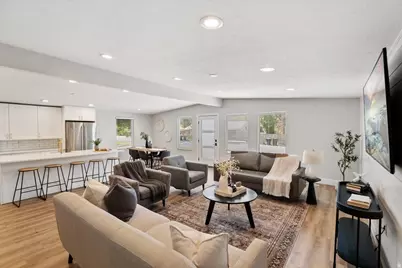 299 E 4000 N, Provo, UT 84604 - Photo 6