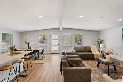 299 E 4000 N, Provo, UT 84604 - Photo 2