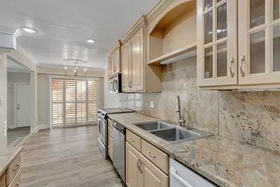 111 Candlewood Pl, Provo, UT 84604 - Photo 10