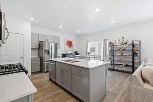 522 N Scuttlebutt Ln, Saratoga Springs, UT 84045 - Photo 2