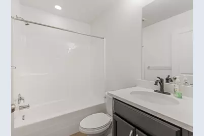 981 W Cyan Valley Way, Bluffdale, UT 84065 - Photo 8