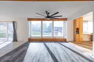 415 E Panoramic Dr N, Hyrum, UT 84319 - Photo 4