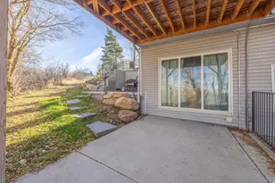 415 E Panoramic Dr N, Hyrum, UT 84319 - Photo 28