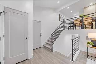 11446 S Sandy Creek Dr E, Sandy, UT 84094 - Photo 10