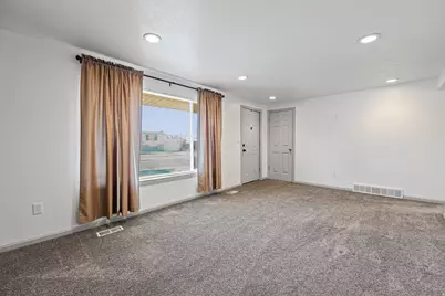 4279 S 4900 W, West Valley, UT 84120 - Photo 8