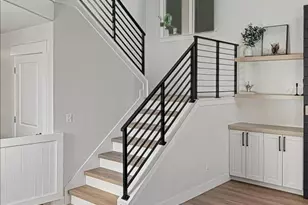 153 N Valcrest Dr, Saratoga Springs, UT 84045 - Photo 4