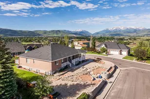 390 Ridge Dr, Heber City, UT 84032 - Photo 2