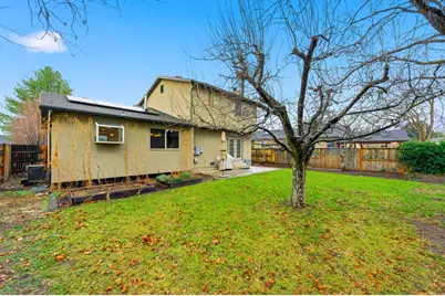 1692 E Ensign Ct, Cottonwood Heights, UT 84121 - Photo 30