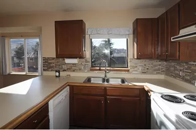 1677 E 1450 S, Ogden, UT 84404 - Photo 12