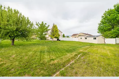3951 W Baltimore Cir S, Syracuse, UT 84075 - Photo 34