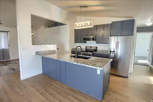 433 E 875 N, Ogden, UT 84404 - Photo 10