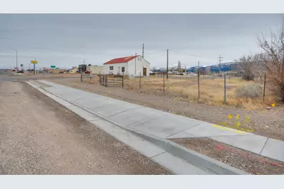 790 N Main St, Beaver, UT 84713 - Photo 2