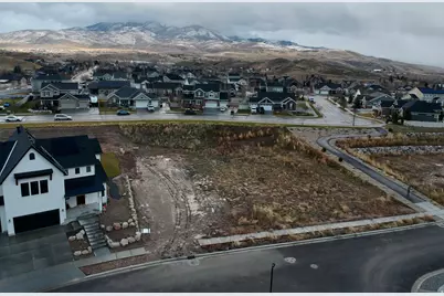 6056 N Timpanogos Ln #221, Mountain Green, UT 84050 - Photo 16