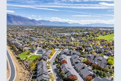 256 E Backhand Ln, Lehi, UT 84043 - Photo 34