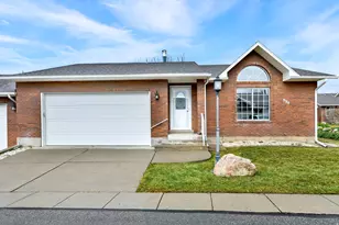 994 E 5750 S, South Ogden, UT 84405 - Photo 2
