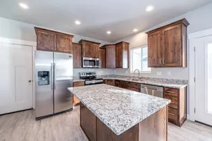 385 E 3900 N, North Ogden, UT 84414 - Photo 10