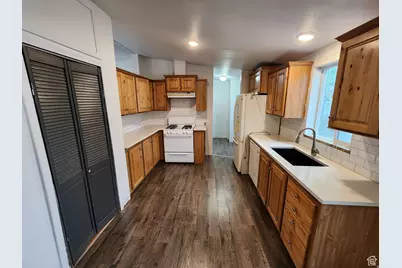 5075 W 4700 S #112, Kearns, UT 84118 - Photo 2