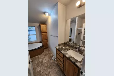 5075 W 4700 S #112, Kearns, UT 84118 - Photo 8