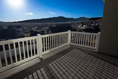 9579 N Bluebell Dr, Eagle Mountain, UT 84005 - Photo 10