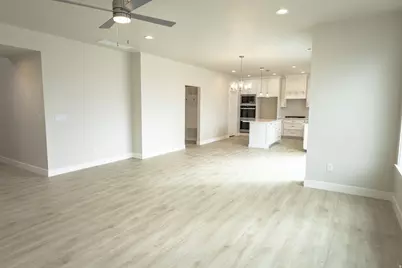 9579 N Bluebell Dr, Eagle Mountain, UT 84005 - Photo 12