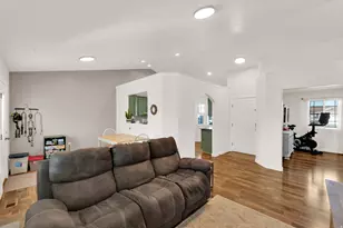 4277 W 5250 S, Roy, UT 84067 - Photo 8