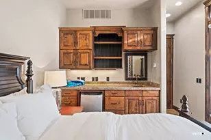 1210 W Indian Dr, Saint George, UT 84770 - Photo 26