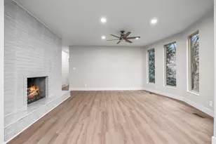 2702 E Oak Hills Dr, Layton, UT 84040 - Photo 4