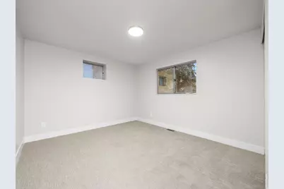 2702 E Oak Hills Dr, Layton, UT 84040 - Photo 22