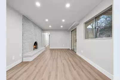 2702 E Oak Hills Dr, Layton, UT 84040 - Photo 16