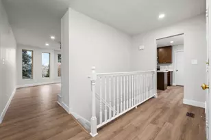 2702 E Oak Hills Dr, Layton, UT 84040 - Photo 2