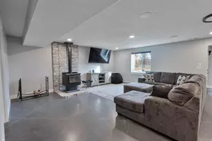 340 E 300 N, Moroni, UT 84646 - Photo 18