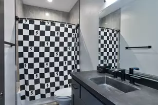 340 E 300 N, Moroni, UT 84646 - Photo 12