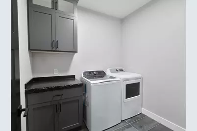 340 E 300 N, Moroni, UT 84646 - Photo 14