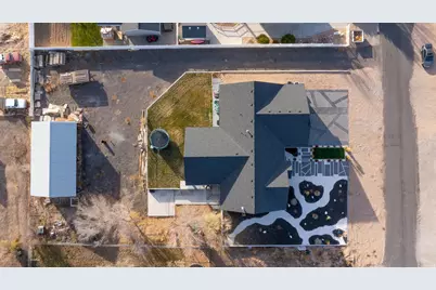 340 E 300 N, Moroni, UT 84646 - Photo 32