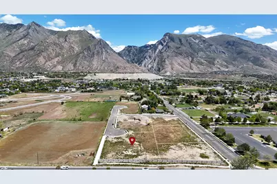 5277 N 11200 W #4, Highland, UT 84003 - Photo 2